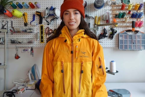 Arc'teryx 宣布 Nicole McLaughlin 成为品牌首位设计大使