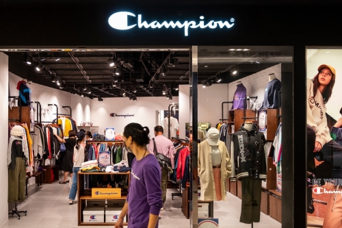 Hanes Brands 宣布以 $12 亿美元出售 Champion