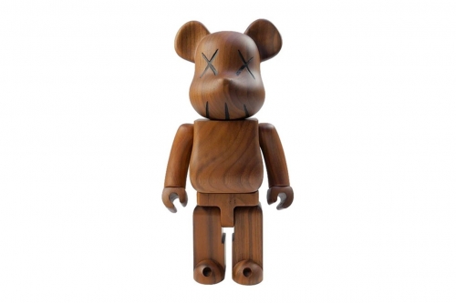 KAWS × Medicom Toy 稀有 2005 年联乘 BE@RBRICK 展开发售