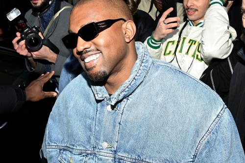 Kanye West 疑似预告即将推出 Stemwear 最新服装系列