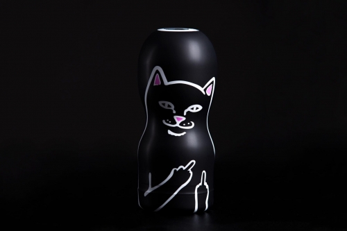 RIPNDIP 与 TENGA 推出新配色情趣玩具