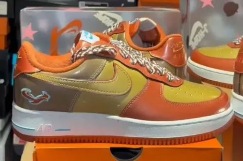 NIGO × J-Hope × Nike Air Force 1 '01「Burnt Sunrise」联名鞋款亮相