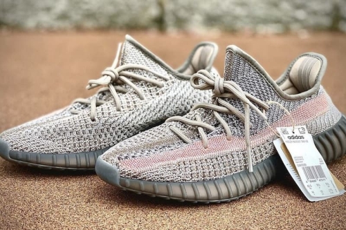 adidas YEEZY BOOST 350 V2 最新配色「Ash Stone」鞋款率先曝光