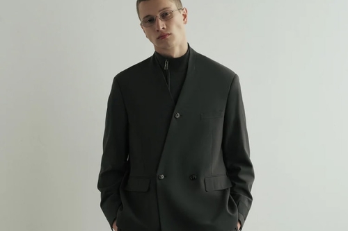 Giorgio Armani 携手 Kith 与其支线品牌 &Kin 打造 2026 春季摩登西装联乘系列