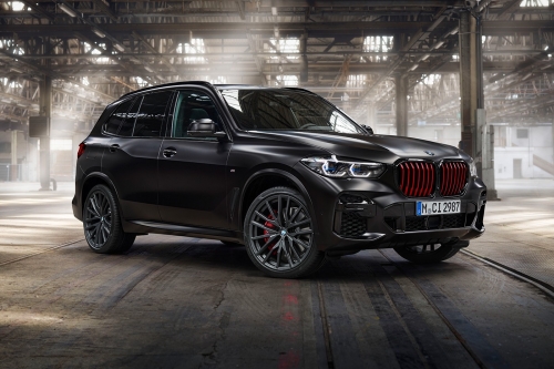 宝马 BMW 发表限量 700 辆 X5、X6「Black Vermilion Edition」全新车型