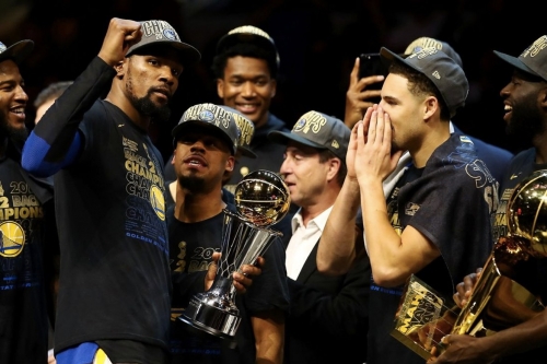 Golden State Warriors 计划续约 Kevin Durant 并招募 Anthony Davis