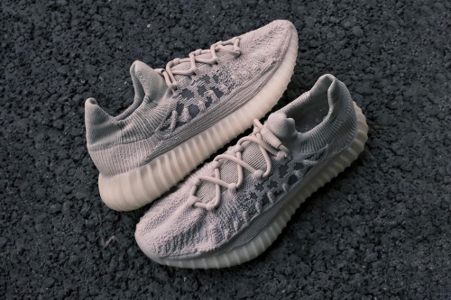 率先近赏 adidas YEEZY BOOST 350 CMPCT V2 最新配色「Slate Bone」鞋款