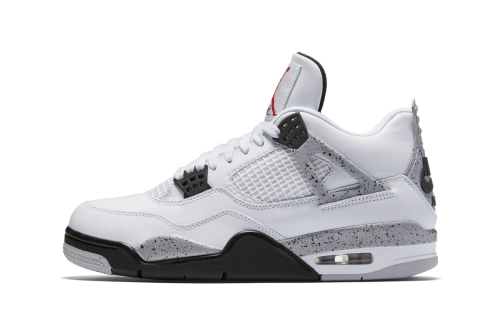 消息称 Air Jordan 4 经典配色「White Cement」鞋款有望于 2025 年复刻回归