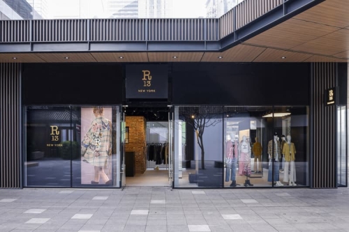 走进 R13 中国西南地区首家门店成都太古里