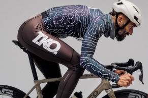 Pas Normal Studios 推出 2025 全新秋冬 T.K.O. 系列，四季皆宜的机能骑行新系列