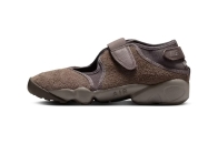 忍者再起！Nike Air Rift 推出「Suede Pack」全新系列