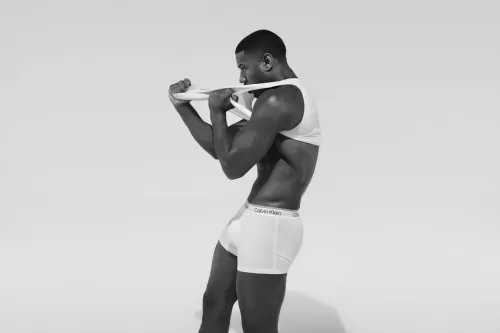 Michael B. Jordan 出镜 Calvin Klein 2023 春夏系列形象广告