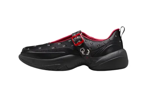 Jordan Pointe 史上最型号色登场:金属银撞经典 University Red