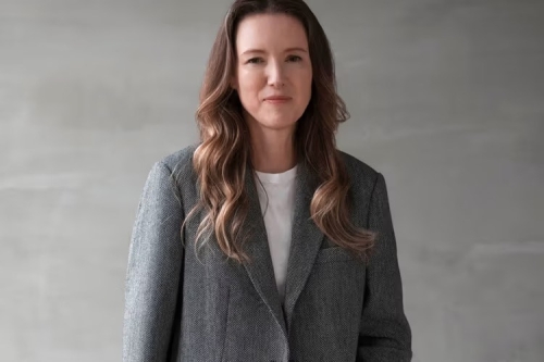 UNIQLO 正式任命 Clare Waight Keller 成为全球创意总监