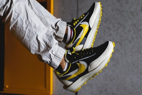 近赏 UNDERCOVER × sacai × Nike LDWaffle「Bright Citron」上脚图辑