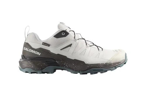 Salomon 以 X ULTRA 360「GORAIKO」攻顶富士山日出美景