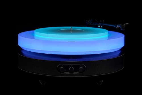 将声音与光线完美融合!Audio-Technica Hotaru 浮动式唱盘正式登场