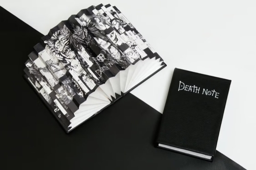 经典动漫《死亡笔记本 Death Note》推出全新书本造型桌灯