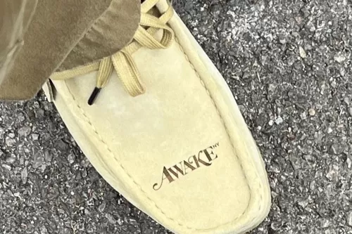 Awake NY × Clarks Originals Wallabee 全新联名鞋款首作率先曝光