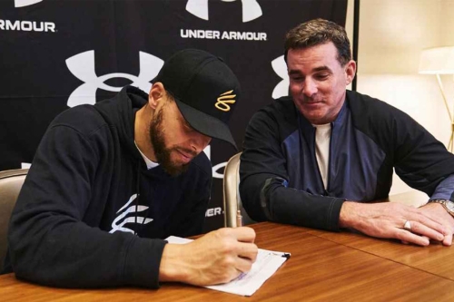 Stephen Curry 与 Under Armour 正式签订全新长期合约