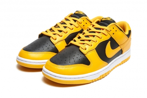 率先近赏 Nike Dunk Low 最新「Goldenrod」配色鞋款官方图辑