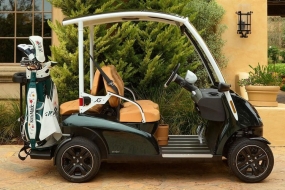 KITH 携手 TaylorMade 打造全新联名 Garia 高尔夫球车