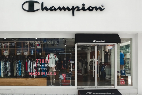 Champion 母公司联合亚马逊就假冒商品提起诉讼