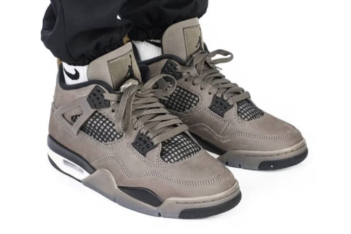 率先上脚 Air Jordan 4 最新配色「Cave Stone」鞋款