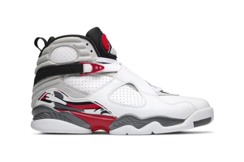 消息称 Air Jordan 8 经典配色「Bugs Bunny」鞋款有望于 2025 年复刻回归