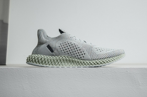 独家近赏 INVINCIBLE × adidas Consortium FUTURECRAFT 4D 联名鞋款