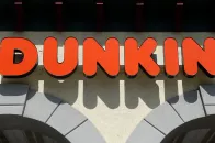 Dunkin 48oz 巨无霸咖啡桶 2 月爆红洗版，5 月起登陆全美门市