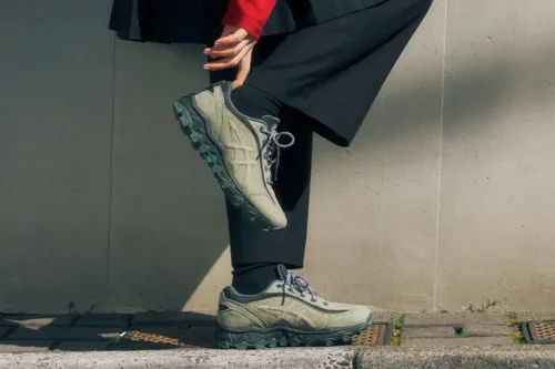 ASICS 推出全新 GEL-TRANSCEND FJ 两款大地配色鞋款