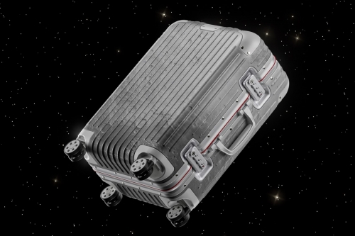 RIMOWA 推出全新 Original Moon 月球主题登机箱