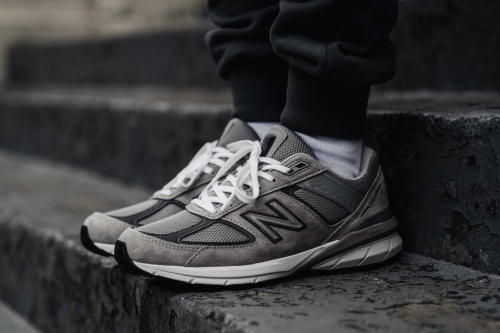 率先近赏 New Balance 新一代慢跑鞋 990v5