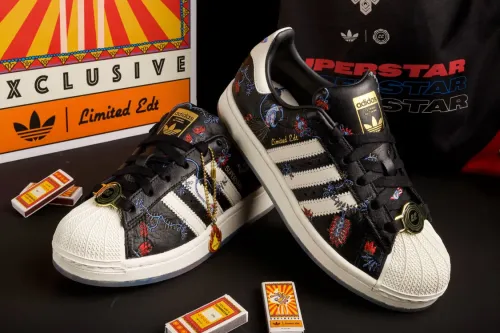 Limited Edt 为 adidas Originals Superstar 打造限量 350 双「Made in India」系列鞋款