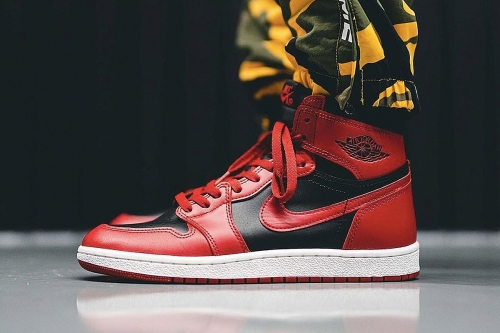 Air Jordan 1 '85「Varsity Red」配色即将以 Air Jordan 1 Low 鞋款亮相