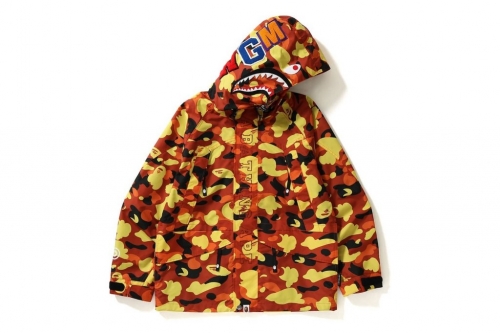 三色齐发！A BATHING APE® 1ST CAMO 滑雪服上架