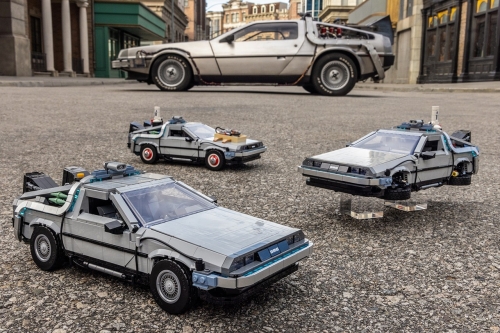 乐高 LEGO 实体化《Back To The Future》经典 DeLorean 车款积木模型