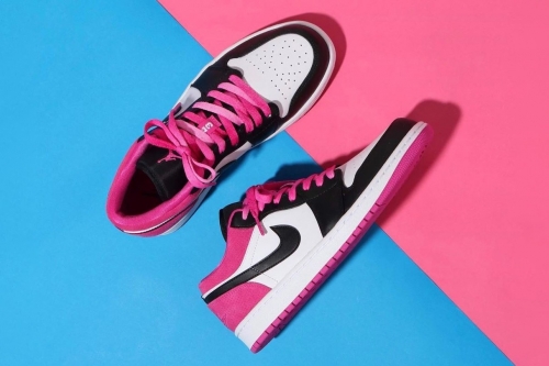 Air Jordan 1 Low 最新配色「Active Fuchsia」鞋款发布