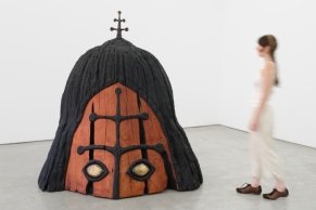 Art Production Fund 带领 Frieze 走出展位,进驻全城公共空间