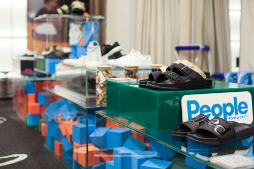 走进 People Footwear 全新上海 Pop-Up 店铺