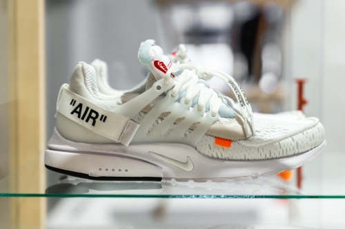 SNEAKRS 用户获 Nike 通知以一双 Off White × Nike Air Presto 作补偿