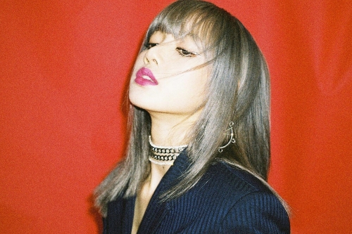 YG Entertainment 证实 BLACKPINK 成员 Lisa 个人 Solo 单曲即将发布