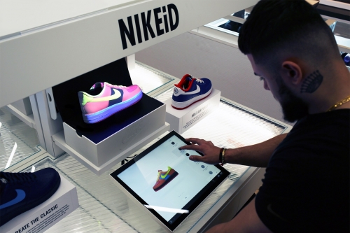 Nike 于伦敦打造全新 NIKEiD Direct Studio 定制空间