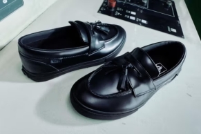 Vans Japan 推出两款 BILLY’s 限定乐福鞋