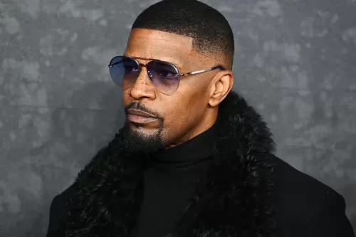 匿名人士宣称 Jamie Foxx 病情严峻：「亲友已做好最坏打算」