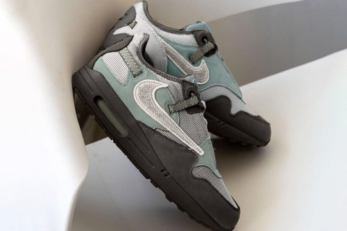 Travis Scott × Nike Air Max 1 最新配色「Cave Stone」鞋款率先曝光