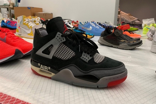 消息称 Off-White × Air Jordan 4 经典配色「Bred」或将迎来发售