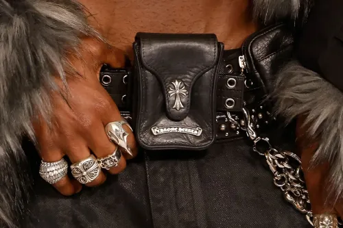 Chrome Hearts 起诉 Nordstrom:标志性十字架图案商标侵权之争