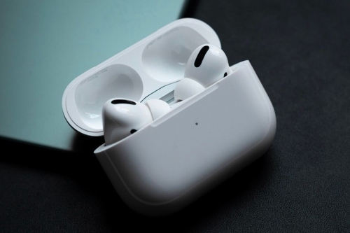 传闻 Apple 最新一代 AirPods Pro 将于 2022 秋季登场